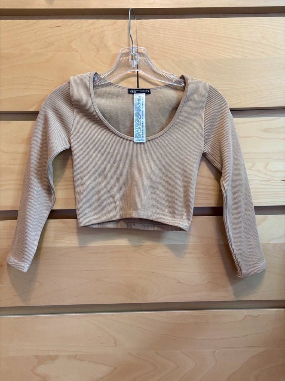 ZARA NEUTRAL RIBBED SEAMLESS CROP TOP, SIZE: XS-S, LIKE NEW